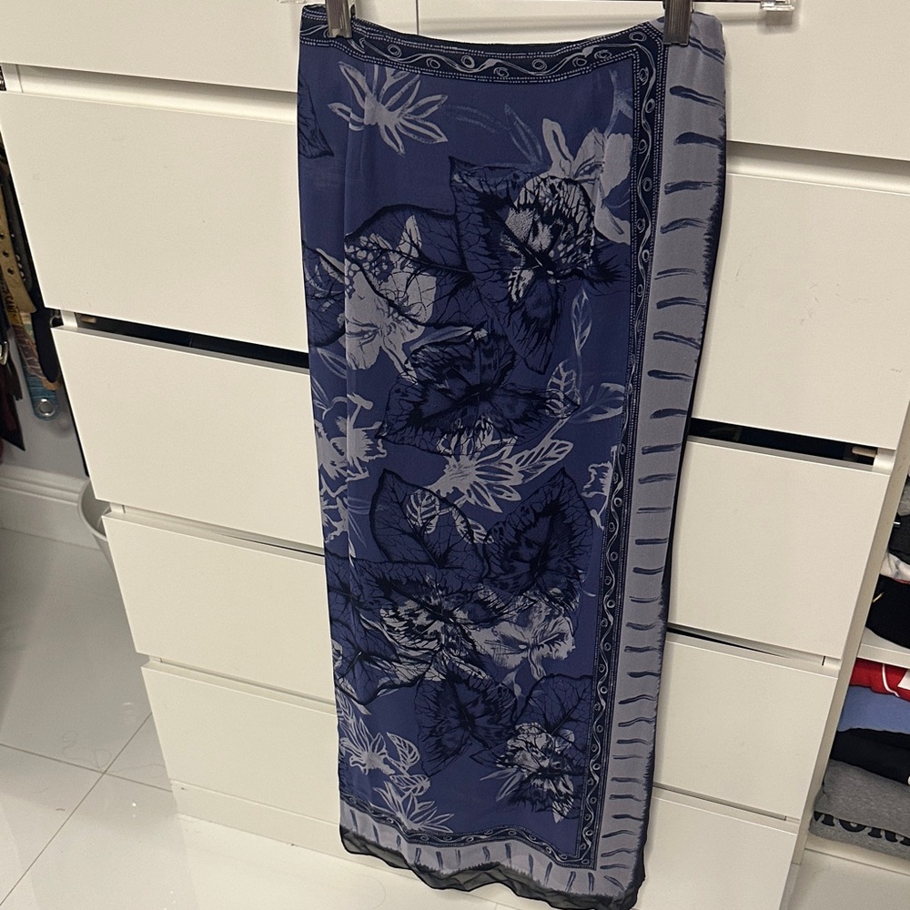 Dana Buchman Silk Navy Floral Skirt with high slit